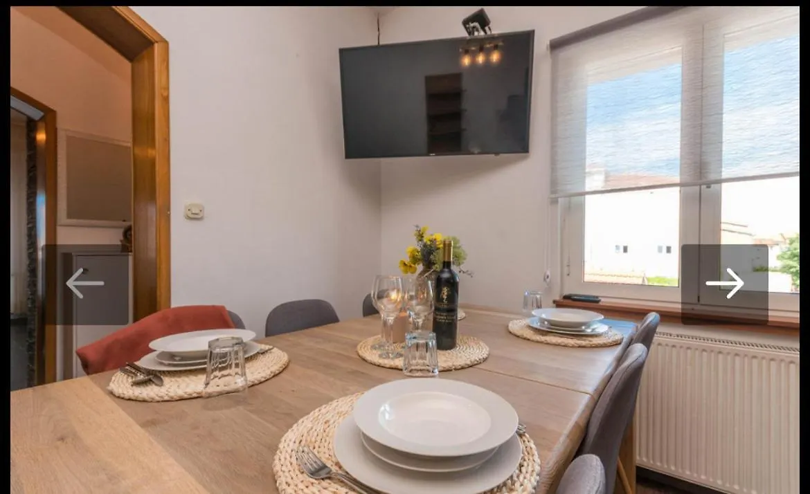 Apartman Julia Biograd Na Moru 0*,